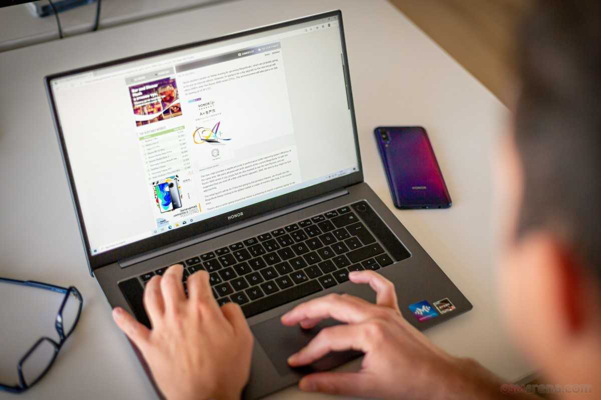 16-дюймов развлечений: обзор ноутбука honor magicbook pro