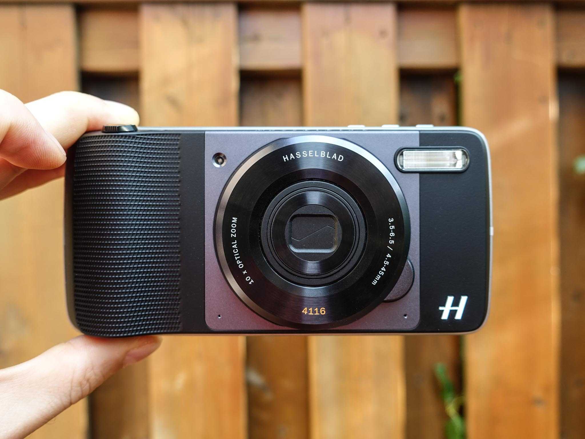 This is the hasselblad true zoom, the essential camera add-on for the moto z | android central