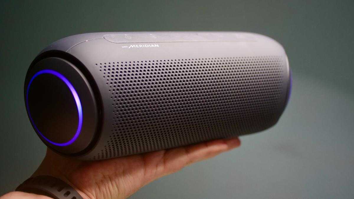 Creative iroar go review - a full featured portable bluetooth speaker — audiophile on
